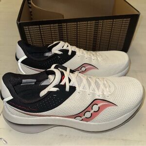 Saucony White Kinvara PRO Athletic Shoes NIB